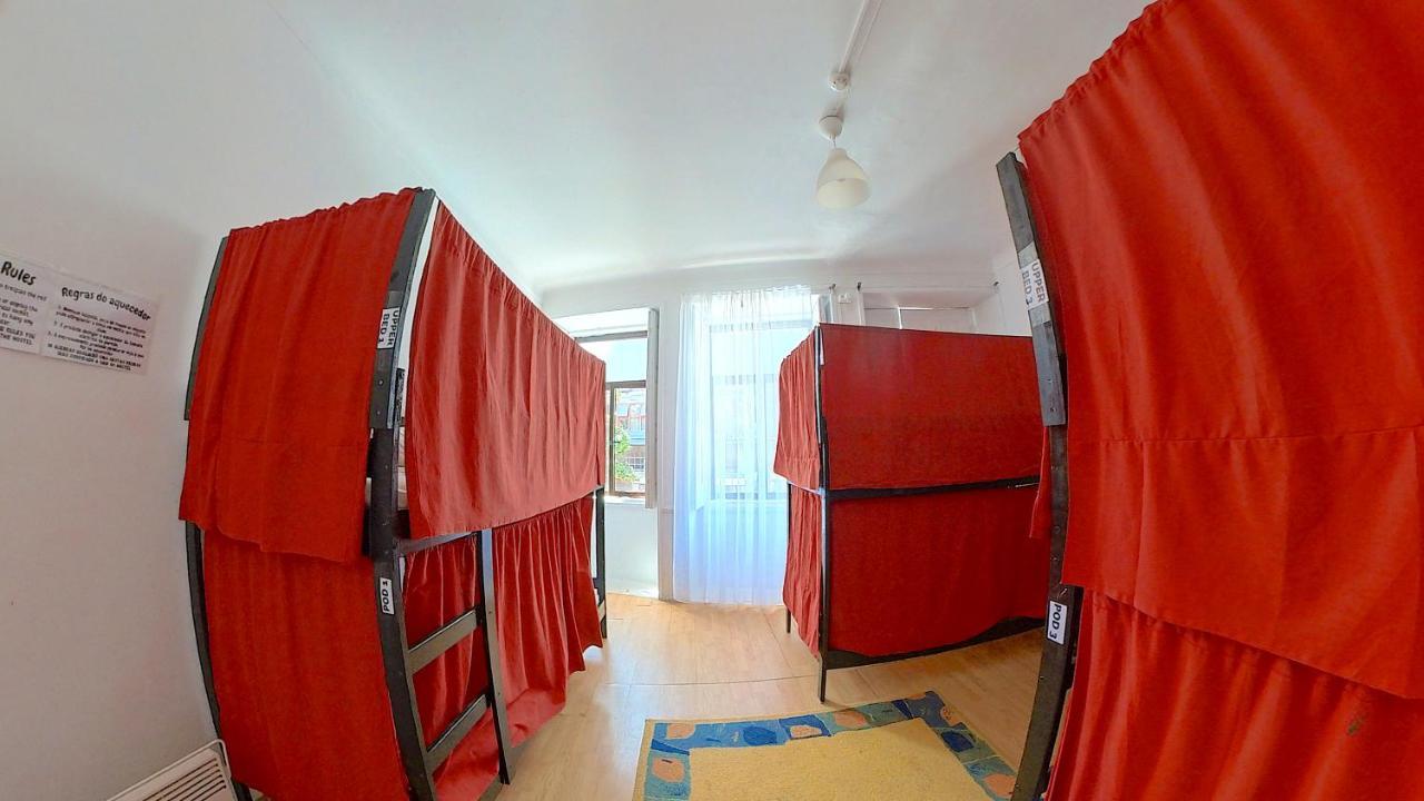 Mystery Hostel Порто Екстериор снимка